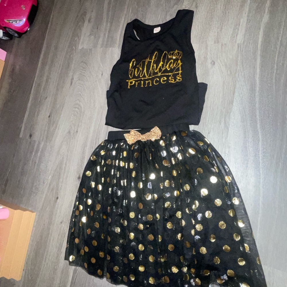 Cute birthday outfit for 6 year old. worn only once in perfect condition.